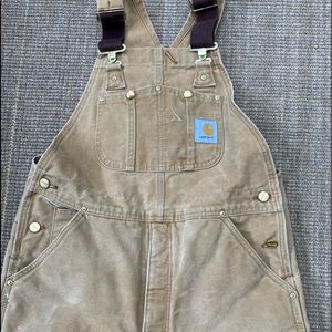 35X29 Vintage Carhartt insulated overalls.